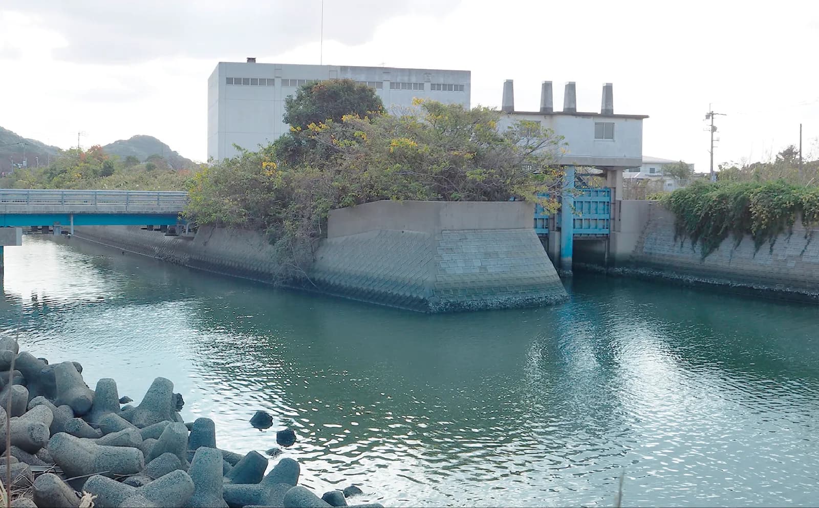 「鯨瀬排水機場」の写真